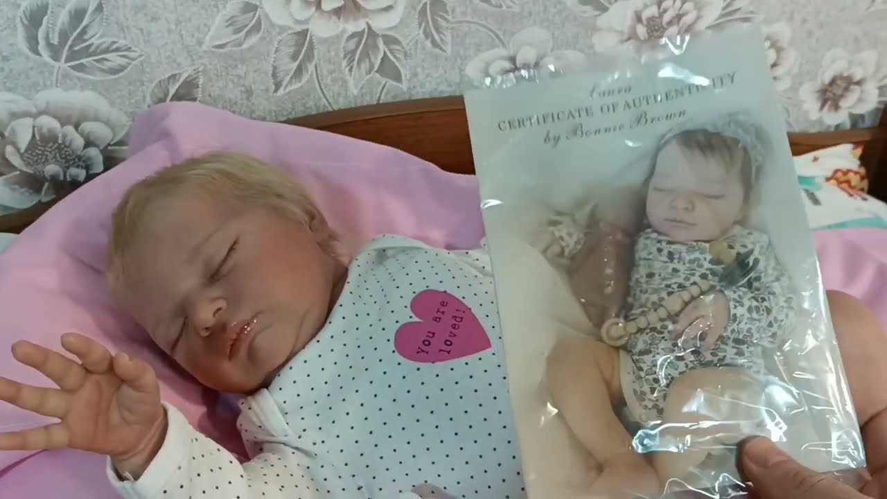 Обзор куклы реборн Лаура заказная малышка.