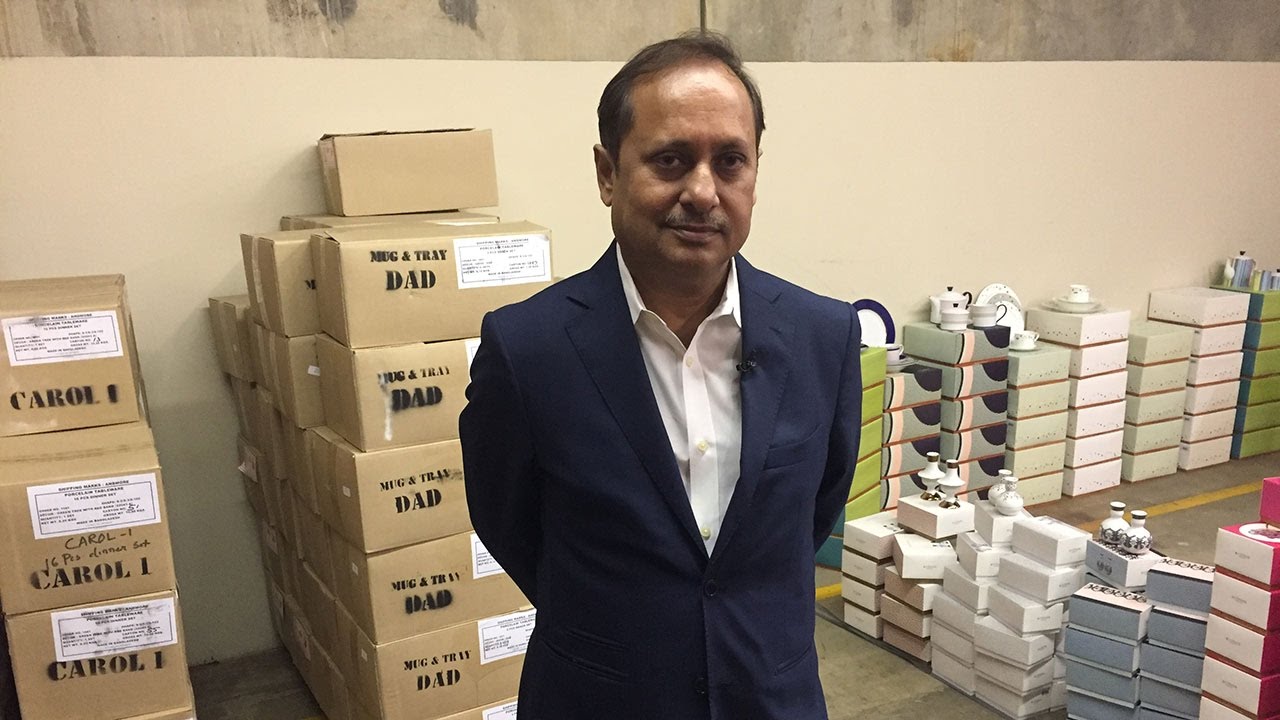 Alum's support funds UTA College of Liberal Arts Festival of Ideas