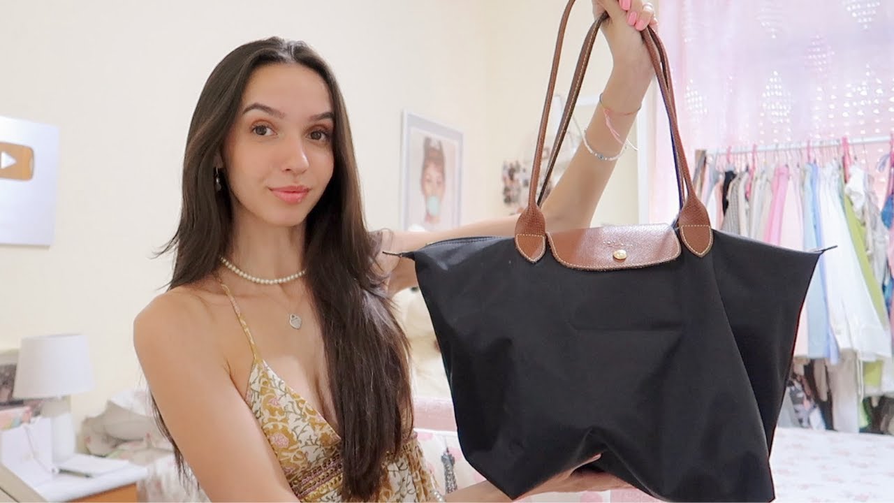 Qué hay en mi bolso de la universidad | Carolette Martin