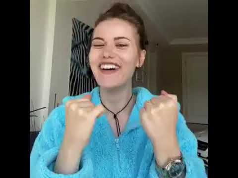 Fahriye Evcen tik tok parmak dansı