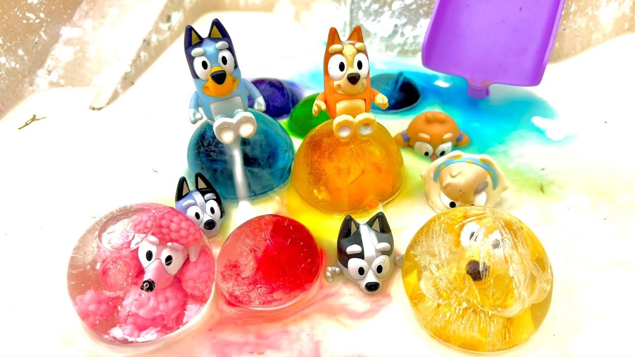 Blueys Slime and Ice Rainbow Day! 🌈 🧊 ❄️