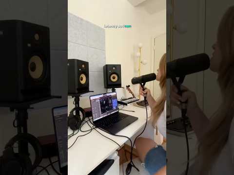 a day in the life of a singer-songwriter 💕