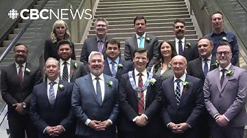 Calgary city council filled with newcomers sworn in