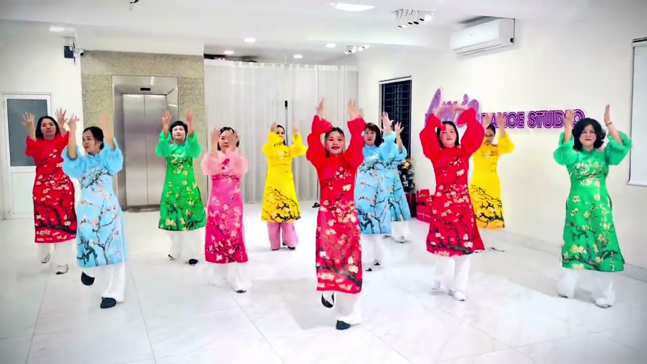 Tết- Thì Thầm Mùa Xuân choreo by Mật Hạnh #tet #zumba #xhyoutube 