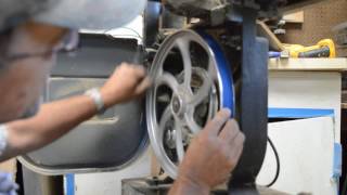 Blue Max Band Saw Tire installation Blue Max Band Saw Tire installation on a Porter Cable 14" band saw Visit us at http://allenswoodworking.com.