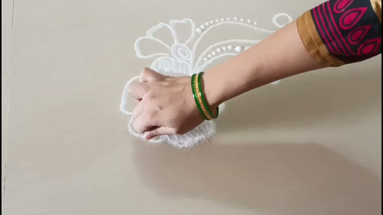 सकाळी अगदी पाच मिनिटात काढा इतकी सोपी रांगोळी डिझाईन 🪷🪷 Simple and easy border rangoli design 🪷🪷