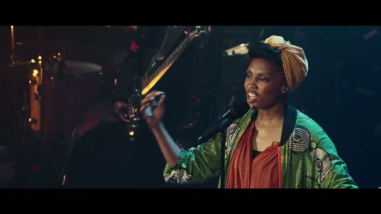 Guarda Imany - Silver Lining (Clap Your Hands) (Live at The Casino de Paris) su YouTube Guarda Imany - Silver Lining (Clap Your Hands) (Live at The Casino de Paris) su YouTube
