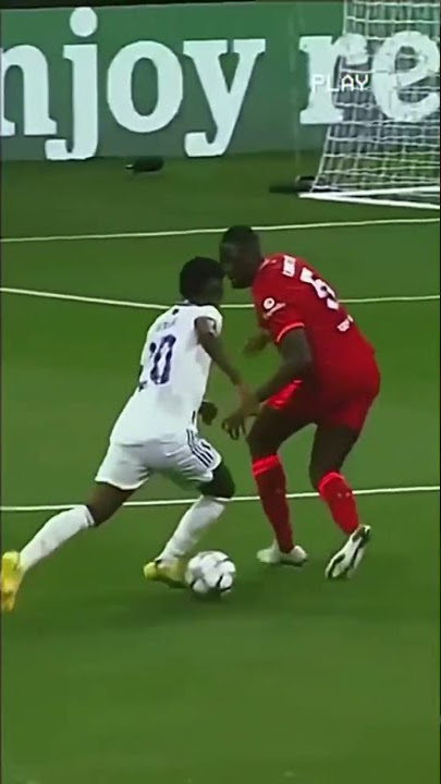 Konate vs Vinicius Jr 🤜🤛