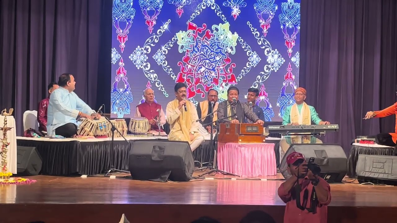 The Legend Sings His Masterpiece: Aisi Laagi Lagan | Anup Jalota Live at Glory Awards