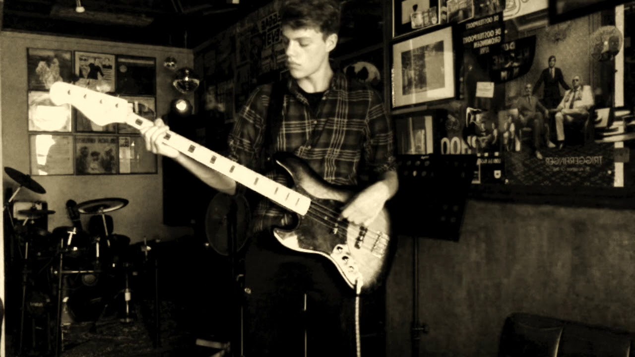 Jet - She Is A Genius (Bass Cover)