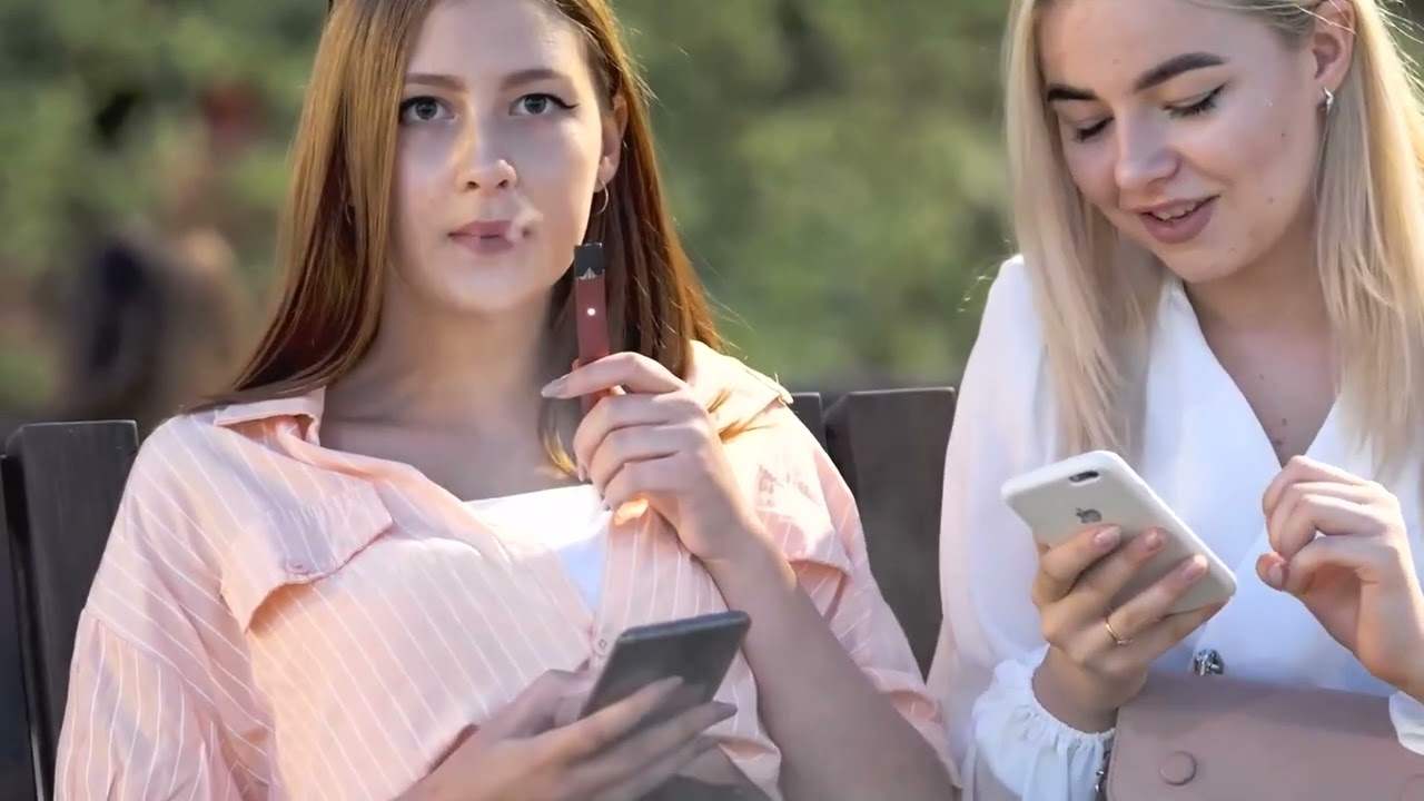 Elegant Girls 💋  Elegance Walk