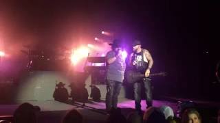 Смотреть клип Colt Ford And Brantley Gilbert - Dirt Road Anthem