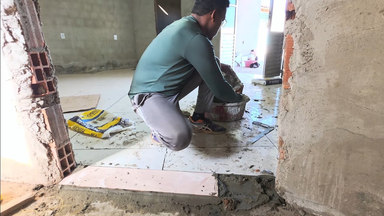 Pedreiro burro fez um serviço diferenciado no piso 