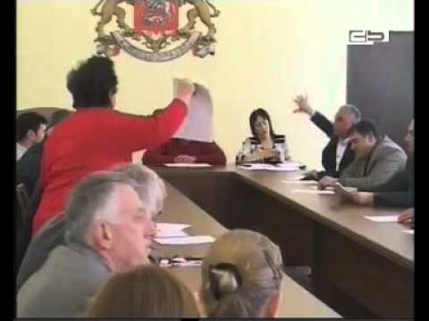 მალხაზ ფარტენაძე საკრებულოს თავმჯდომარის თანამდებობიდან გაათავისუფლეს