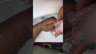 Good chrome will level up a look! Ink what you think in the comments! #gelx #nails