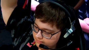 magixx UNBELIEVABLE 1v4 CLUTCH VS FaZe Clan