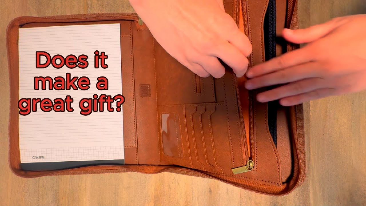 Faux Leather portfolio from FOREVERMORE makes a GREAT gift for the folio lover in your life! REVIEW