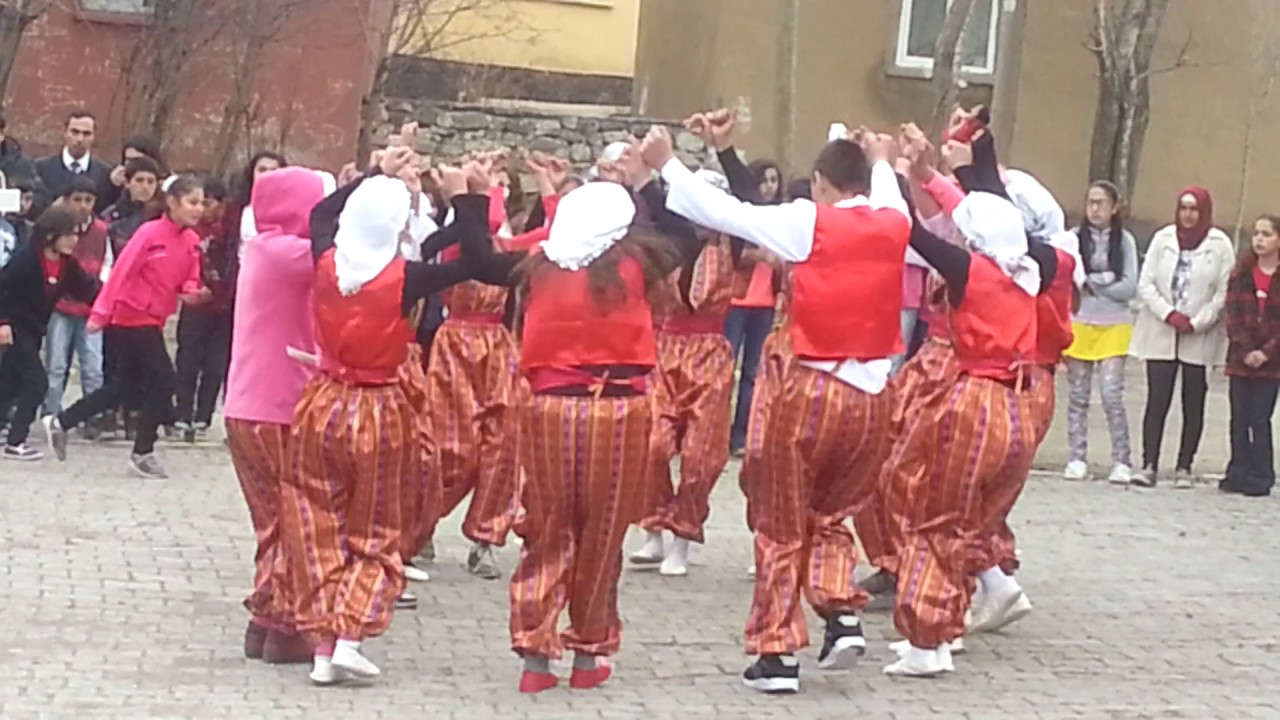 Kurtkale ioo ogrencileri(1)