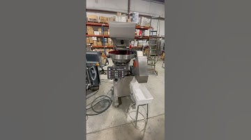 Batchmaster II 100mm counting 2 counts of 4 prong caps at 62 batches per minutes.