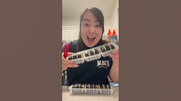 Trying out Trader Joe’s Kimbap #kimbap #tastetest #mukbang #korean #traderjoes #traderjoesfinds