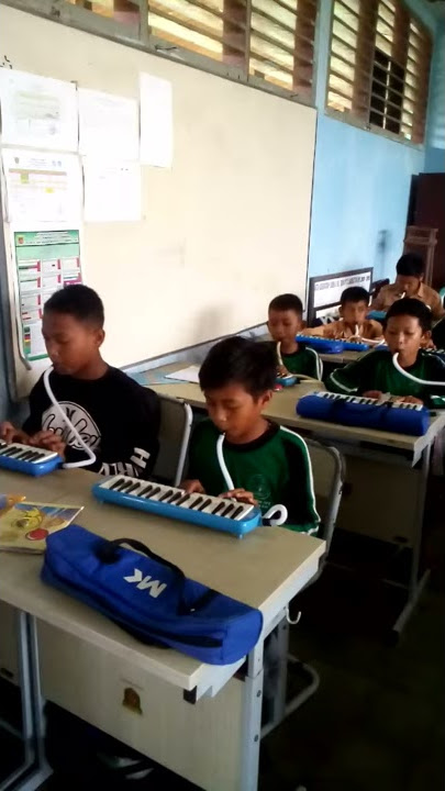 gundul- gundul pacul versi SDN 012 Sambutan #pianika
