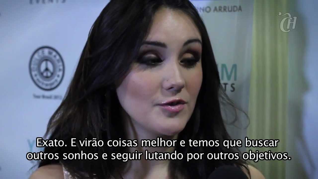 Dulce María comemora aniversário com a CAPRICHO!