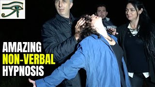 Аmazing non-verbal reactions in hypnosis / Clairvoyance screenshot 3