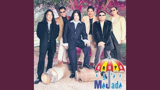 Video thumbnail of "Grupo Mojado - Andando De Tu Mano"