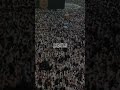 كبروا ليبلغ تكبيركم عنا السماء كبرو فإن الله عظيم يستحق الثناء تكبيرات العيد عيد الفطر المبارك 