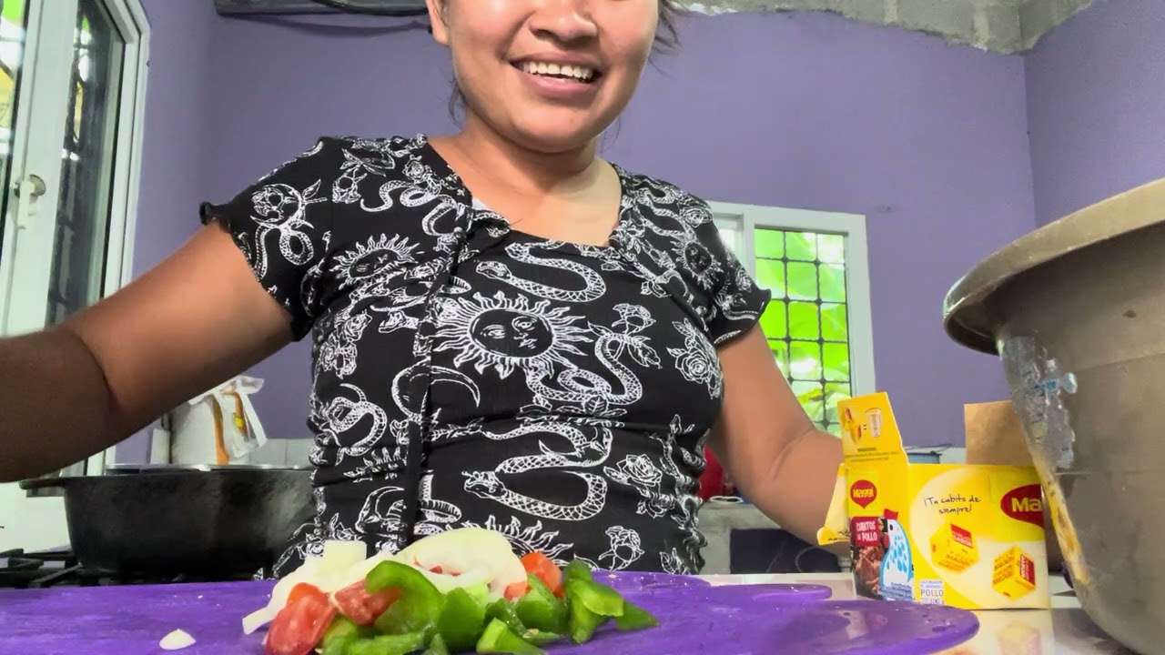 Cocinando algo Rico de Almuerzo 