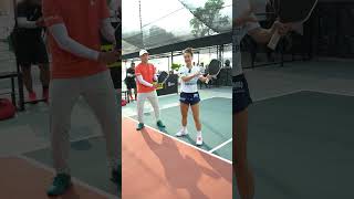 Hướng dẫn đánh backhand bằng 02 tay trong pickleball cùng Alix Truong #shorts
