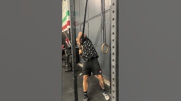 Rotational single arm ring row