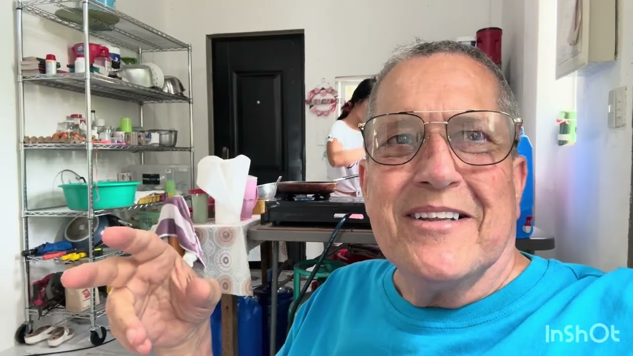 Неужели Филиппины нанесли этому деревенскому парню повреждение мозга? 🤪