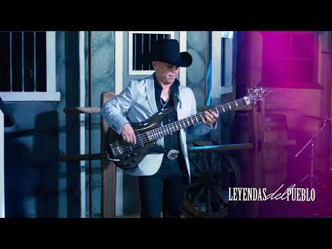 Watch the video for La eché en un carrito