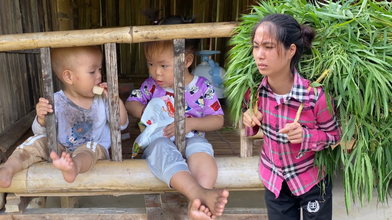 Peaceful daily life of a single mother and 2 young children