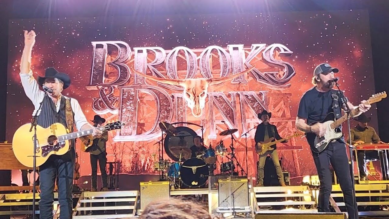 Brooks and Dunn My Maria 05/20/22 Wichita, KS Intrust Bank Arena