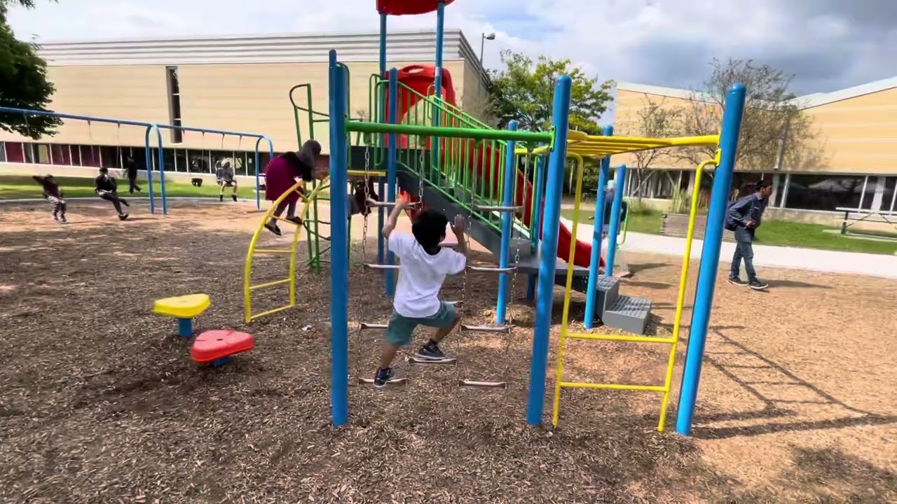 Kids activity in Ellesmere park 