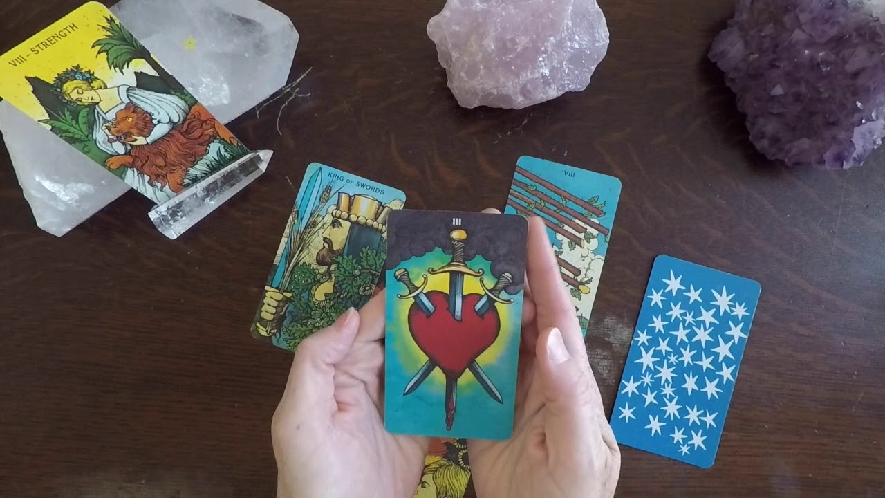 Pisces Monthly Reading - August 2019 - Making YOUR Dreams A Priority!!!