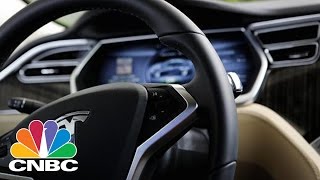 Man Caught Snoozing Behind The Wheel Of Self-Driving Tesla: Bottom Line | CNBC