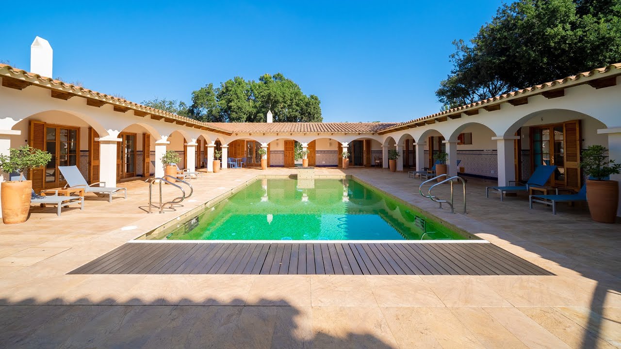 Pocas fincas rústicas en Menorca se pueden igualar en privacidad y tranquilidad