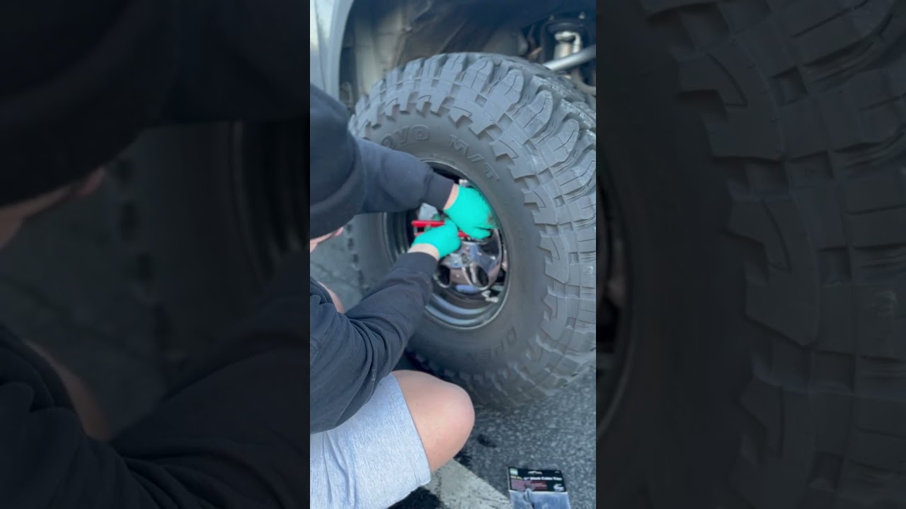 Spinner hubcaps on toyota tacoma 