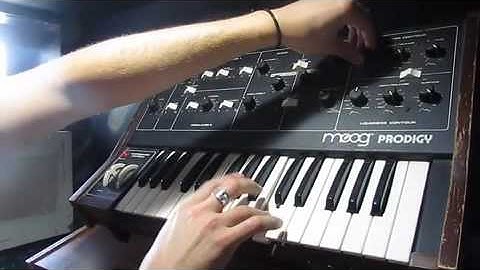Moog Prodigy demo (for sale)