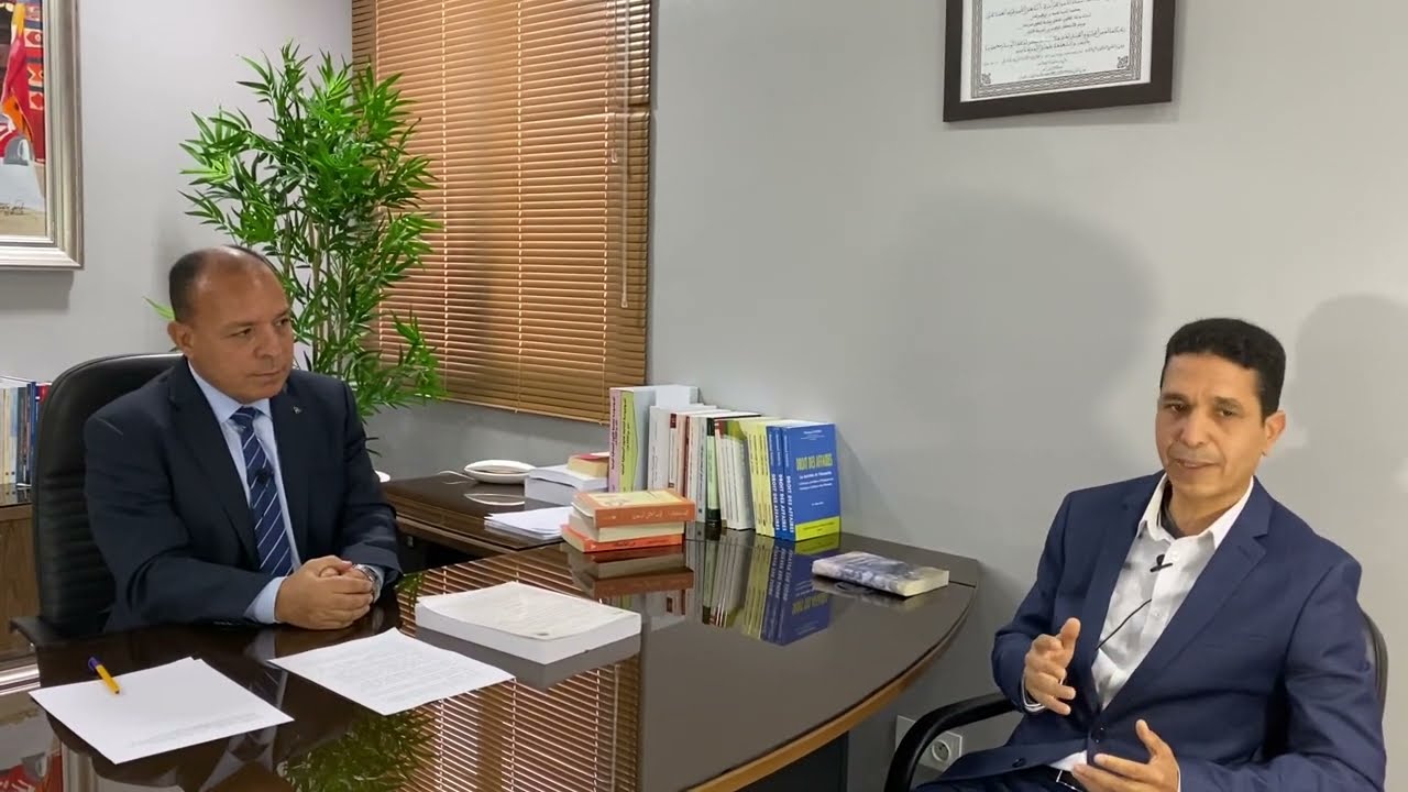 Le contribuable face à l’administration fiscale, le Pr. Nakhli reçoit Mr Oumaali Abderrahmane.