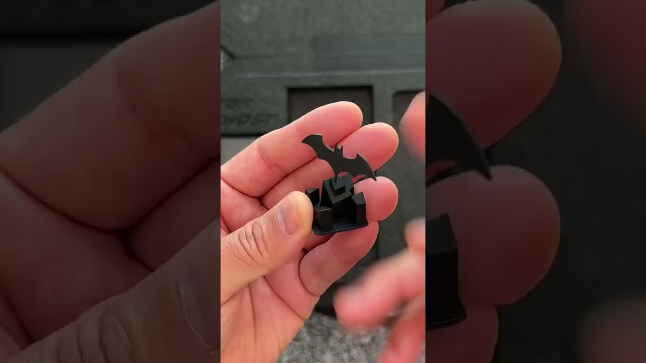 "BATMAN Smartphone?" Asus ROG Phone 6 unboxing tiktok: @dannywinget