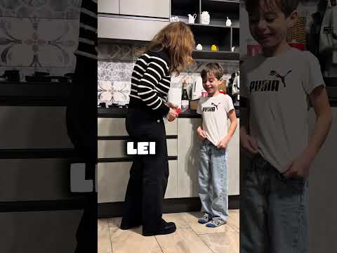 😎Mamma vs Papà: tagliare un'etichetta✂️