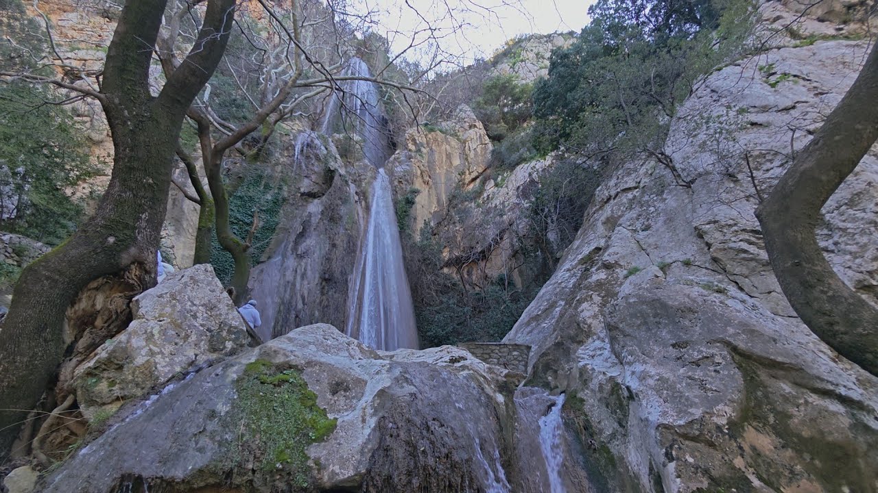Καταρράκτες Πέτρας και Κήποι Αλίαρτου