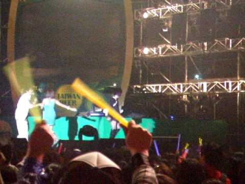 2008.11.22台啤演唱會-阿妹-表演結束大家依依不捨
