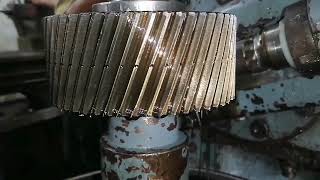 Gear making manufacturing & cutting machine