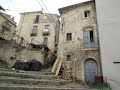 Original stone town house with garden for sale in Fara San Martino, Abruzzo, Central Italy ref.n2530