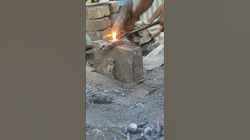 Forging a Hook in 1 Minute – Simple Blacksmithing Tutorial#shorts